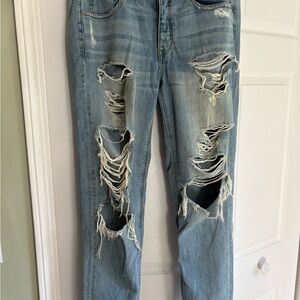 American Eagle Outfitters Light Blue Distressed Boyfriend Jeans